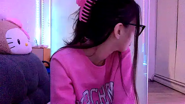 Snapshot of pinkybaby444 chatting on December 2025 02:22:02 PM pinkybaby444 online show from December 2025 02:22:02 PM