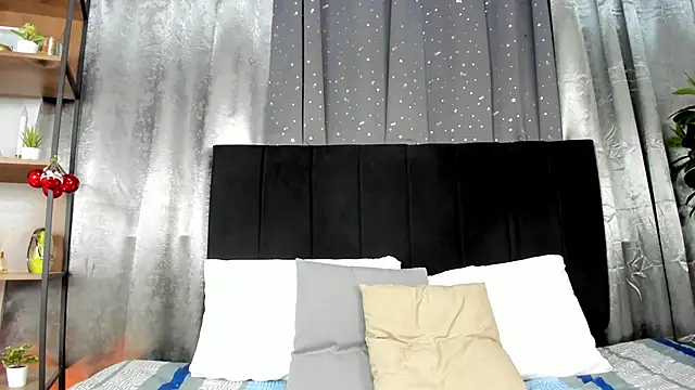 Lenapaul  online show from December 2025 04:22:01 AM