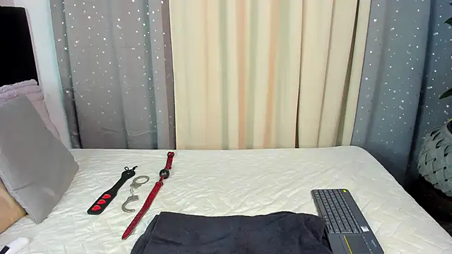 Lenapaul  online show from October 2025 04:23:01 AM