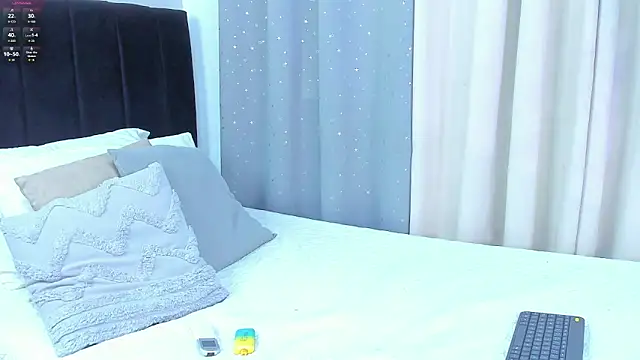 Lenapaul  online show from September 2025 03:34:02 AM