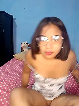 Snapshot of little_onixx chatting on November 2025 12:10:02 PM little onixx online show from November 2025 12:10:02 PM