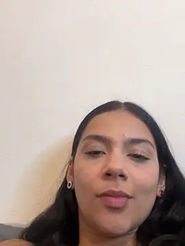 Snapshot of Mia_fire666 chatting on December 2025 05:20:02 AM Mia fire666 online show from December 2025 05:20:02 AM