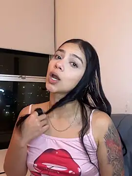 Mia fire666 online show from December 2025 02:32:01 AM