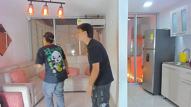 Snapshot of Houseofwarrios chatting on November 2025 05:46:01 AM Houseofwarrios online show from November 2025 05:46:01 AM