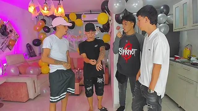 Snapshot of Houseofwarrios chatting on October 2025 04:33:01 AM Houseofwarrios online show from October 2025 04:33:01 AM