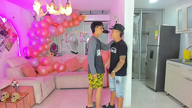 Snapshot of Houseofwarrios chatting on October 2025 05:28:01 AM Houseofwarrios online show from October 2025 05:28:01 AM