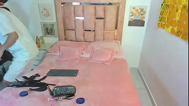 DemianSalvatore online show from January 2026 08:04:01 PM