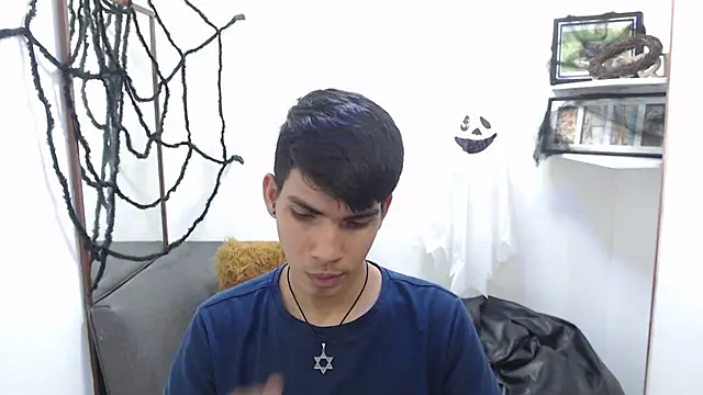 David 925  online show from October 2025 04:00:01 AM