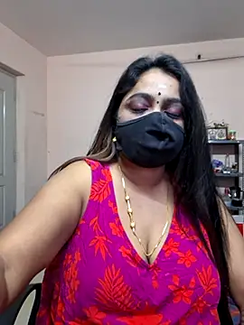 queendivya online show from June 2026 12:27:02 AM