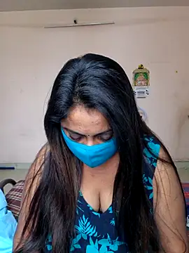 queendivya online show from June 2026 01:44:02 AM