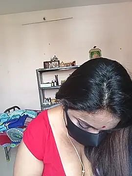 queendivya online show from May 2026 05:37:02 AM