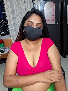 queendivya online show from May 2026 04:47:01 PM