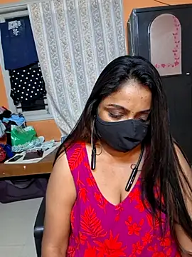 queendivya online show from May 2026 01:39:02 PM
