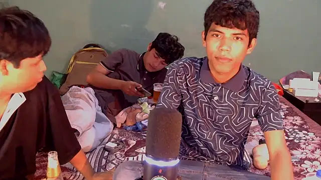 P4NT0J4 online show from March 2026 08:43:02 PM