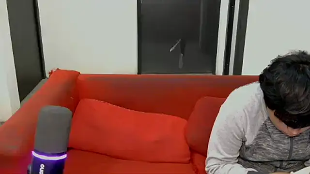 Snapshot of P4NT0J4 chatting on February 2026 02:33:01 AM P4NT0J4 online show from February 2026 02:33:01 AM