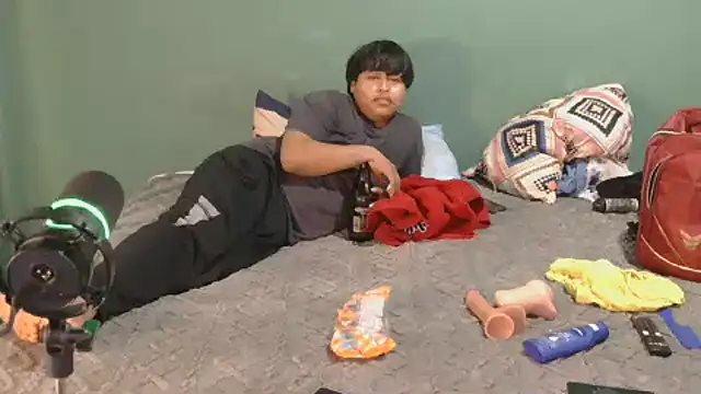 Snapshot of P4NT0J4 chatting on March 2026 01:16:02 AM P4NT0J4 online show from March 2026 01:16:02 AM