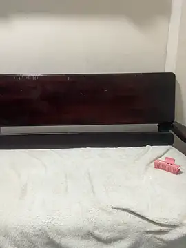 Snapshot of Noamilk chatting on February 2026 06:22:01 AM Noamilk online show from February 2026 06:22:01 AM