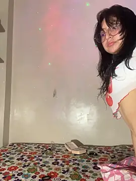 Noamilk online show from April 2026 08:10:01 AM