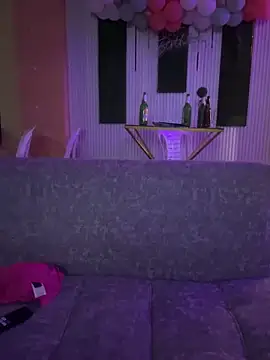 Snapshot of Noamilk chatting on February 2026 10:50:02 AM Noamilk online show from February 2026 10:50:02 AM