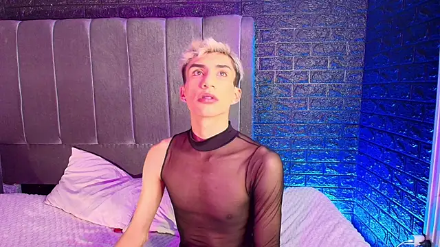 Erick Velveth online show from November 2025 04:49:02 AM