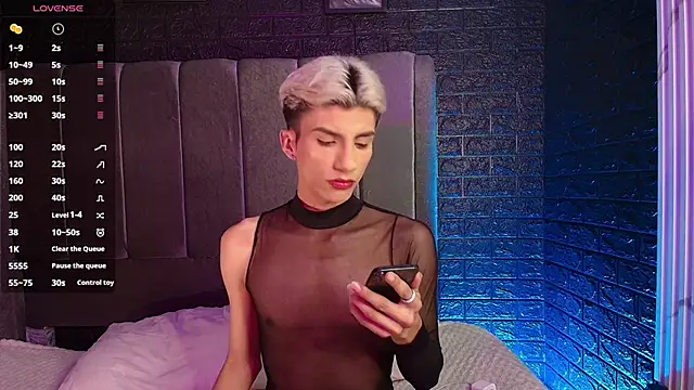 Erick Velveth online show from November 2025 05:44:02 AM