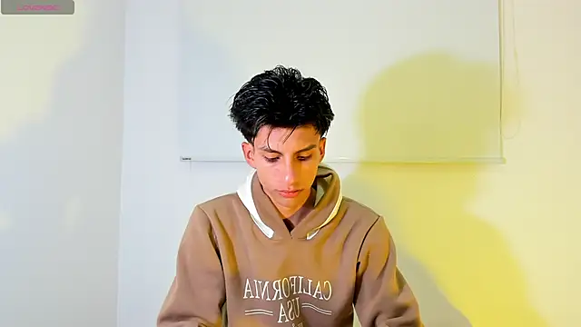 Erick Velveth online show from May 2026 01:37:07 AM