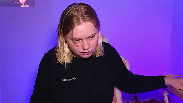 lame cat online show from September 2025 12:17:02 AM