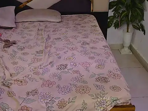 Lovelyy-couple online show from November 2025 11:36:01 AM