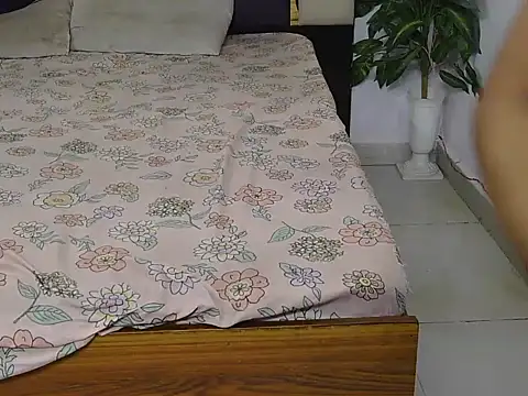 Lovelyy-couple online show from November 2025 11:03:01 AM