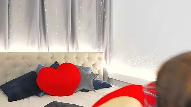 IvetaRayy online show from October 2025 01:12:02 PM
