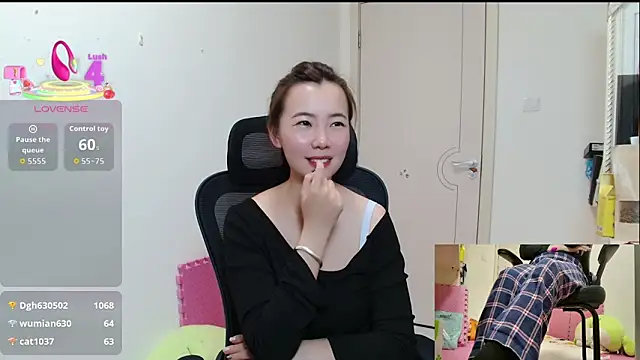 sallycui online show from October 2025 01:45:01 PM