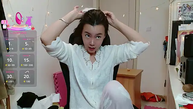 sallycui online show from October 2025 11:53:02 AM