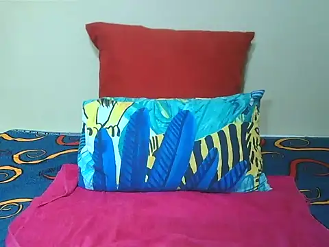 GAIGANTICBOOBS online show from November 2025 04:49:02 AM