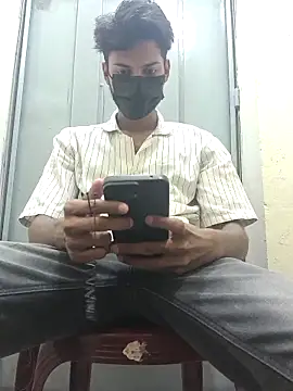 Snapshot of crish09 chatting on June 2026 06:13:01 AM crish09 online show from June 2026 06:13:01 AM