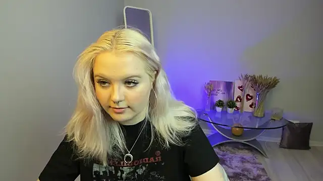 RoseThomas  online show from September 2025 03:29:01 PM