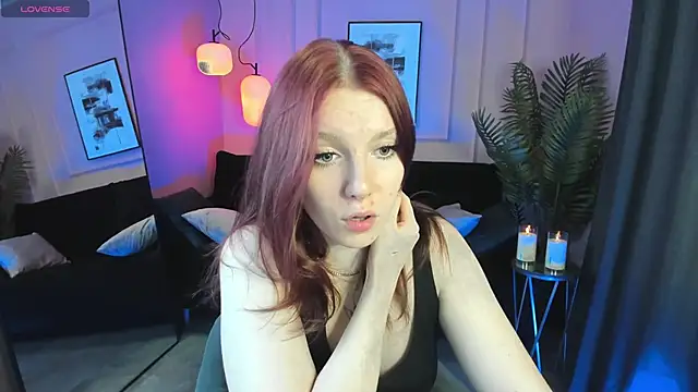 Snapshot of Layla_Glam chatting on October 2025 05:30:01 AM Layla Glam online show from October 2025 05:30:01 AM