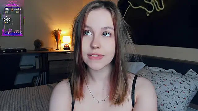 MaliaBourraine online show from October 2025 07:08:01 AM