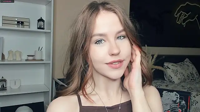MaliaBourraine online show from May 2026 07:19:02 AM