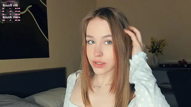 MaliaBourraine online show from April 2026 07:25:02 AM