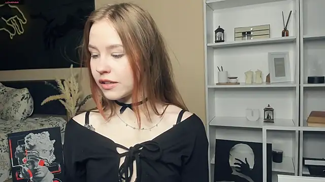 MaliaBourraine online show from May 2026 08:13:01 AM