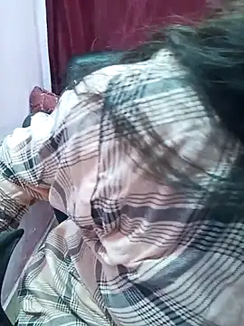 Snapshot of pari_rani7 chatting on October 2025 04:00:01 AM pari rani7 online show from October 2025 04:00:01 AM