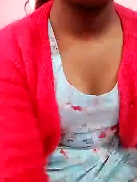 Snapshot of pari_rani7 chatting on December 2025 04:14:01 AM pari rani7 online show from December 2025 04:14:01 AM