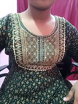 Snapshot of pari_rani7 chatting on November 2025 03:54:02 AM pari rani7 online show from November 2025 03:54:02 AM