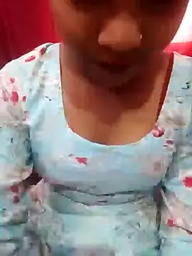 Snapshot of pari_rani7 chatting on October 2025 04:33:01 AM pari rani7 online show from October 2025 04:33:01 AM