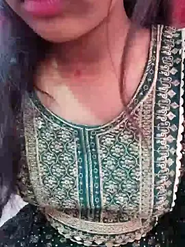 Snapshot of pari_rani7 chatting on November 2025 04:13:01 AM pari rani7 online show from November 2025 04:13:01 AM