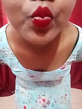 Snapshot of pari_rani7 chatting on November 2025 04:23:01 AM pari rani7 online show from November 2025 04:23:01 AM