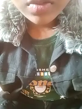 Snapshot of pari_rani7 chatting on December 2025 04:57:02 AM pari rani7 online show from December 2025 04:57:02 AM