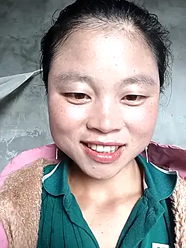 clara-cute online show from October 2025 05:01:01 AM