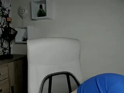 NinaBlond1 online show from September 2025 05:46:01 AM