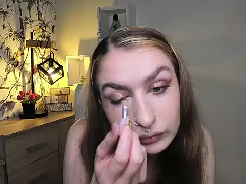 NinaBlond1 online show from November 2025 07:12:01 AM